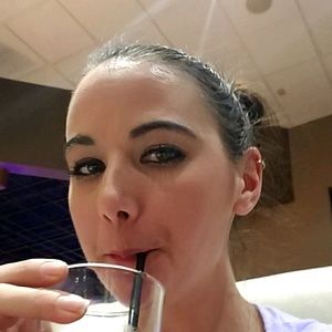 Meet your Posher, Carrie